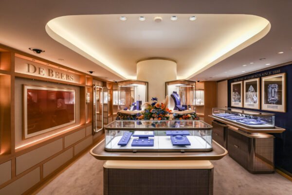 Custom Gold Metal Jewellery Display Showcase